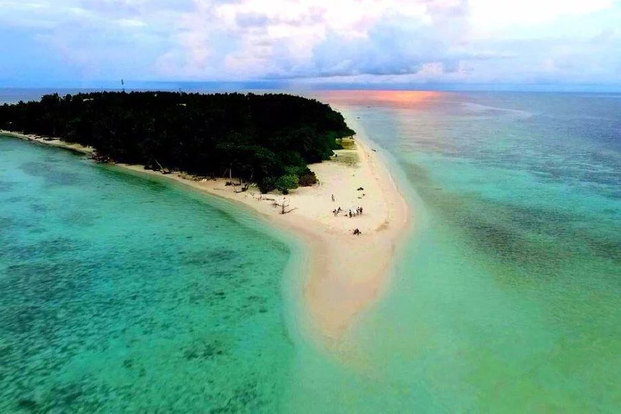 Top 10 Maldives Best Local Island for Snorkeling 6 maldives best local island for snorkeling - Omadhoo, North Ari atoll