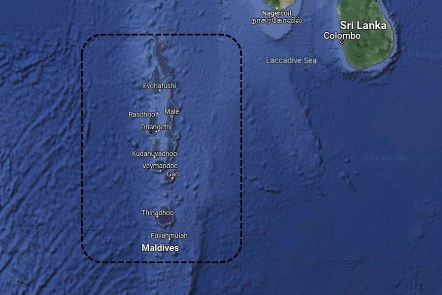 Where are the Maldives islands located on a map3